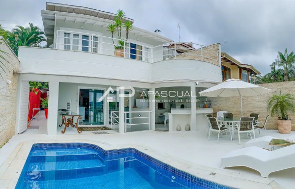 Casa de Alto padrão com VISTA DESLUMBRANTE DO MAR  - Praia da Cocanha