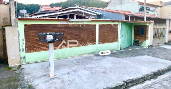 Casa térrea na Martim de Sá - 3 dts - vagas para 4 autos - OPORTUNIDADE
