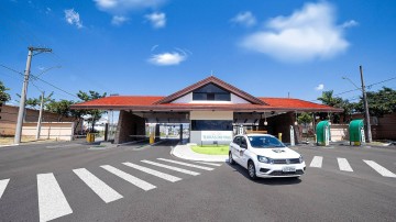 Casa NOVA C/ 3 DTS ( 2 SUITES ) - No Condomínio Terras do Vale em Caçapava