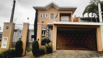 Casa alto padrão com  4 dts - piscina - área gourmet - Villa Branca/Jacareí