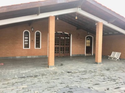 Oportunidade de Negócio CASA A VENDA NA PRAIA MASSAGUAÇU