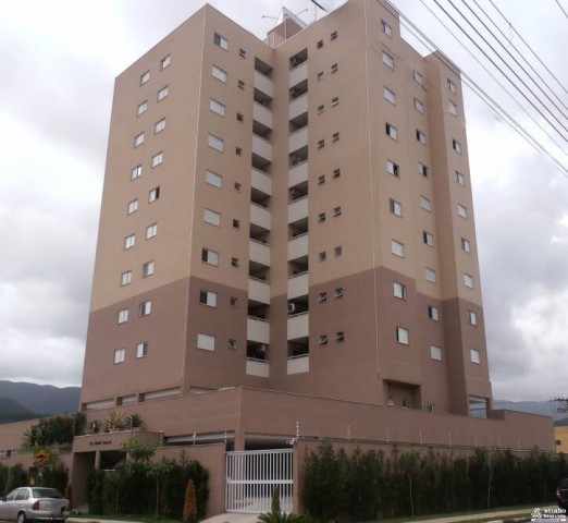 8225.jpg