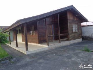 Casa a venda em Caraguatatuba