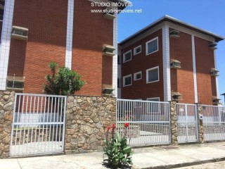 Apartamento 2 dorms. Amplo Perto da Praia Martim de Sá